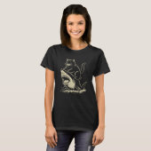 サメに乗る黒猫 Tシャツ (正面フル)