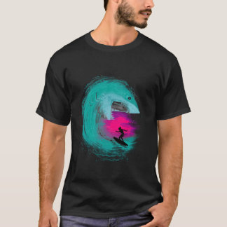 サメに襲われるギフト 女子 Tシャツ