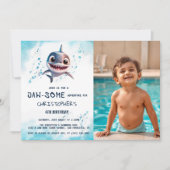 サメのすごい海の誕生日パーティーの写真 招待状 (正面)