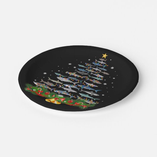 サメのクリスマスツリーサメ愛好家が男性に贈り物 ペーパープレート (アングル)