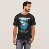 サメのパパ お父さん サメさん Tシャツ (正面フル)