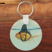 サメのヒレを持つ金魚 キーホルダー (正面)