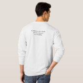 サメのヒレを持つ金魚 Tシャツ (裏面フル)