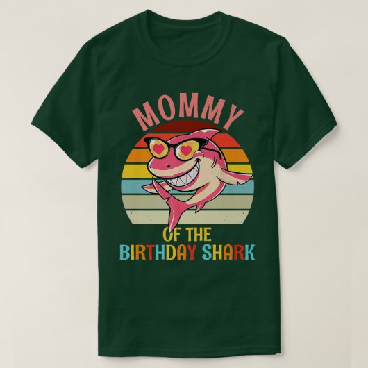 サメのママ誕生日ママママッチングファミリー Tシャツ (デザイン正面)