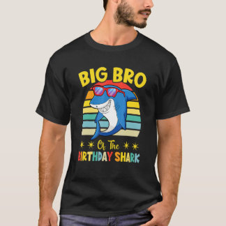 サメの兄貴 誕生日 ファミリー 誕生日 リトル Tシャツ