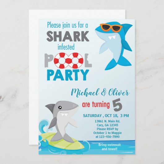 サメの双子プールパーティー誕生日招待状。 招待状 (正面/裏面)