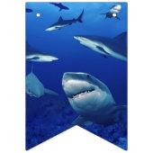 サメの旗 バンティングフラッグ (第1の旗)