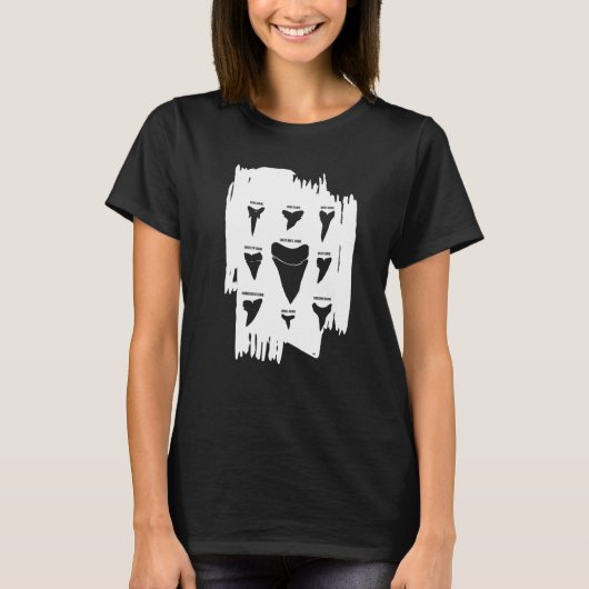 サメの歯の種類 Tシャツ (正面)