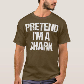 サメの衣装を装う面白いハロウィーンパーティー Tシャツ