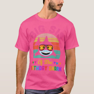 サメの誕生日姉妹マッチングファミリーの大きい Tシャツ