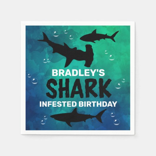 サメは年齢の誕生日パーティーのナプキンを出没 スタンダードカクテルナプキン (正面)