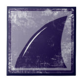 サメびれ タイル (正面)