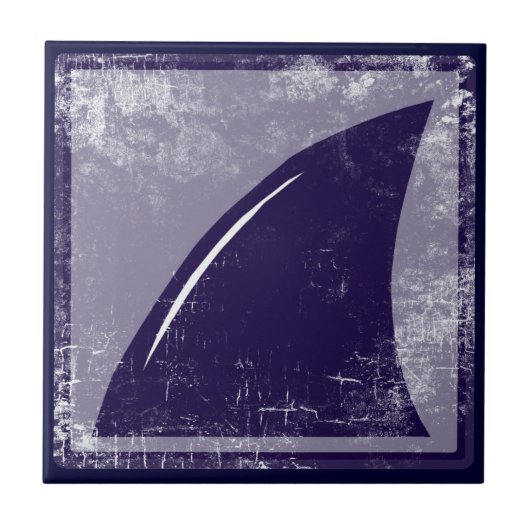 サメびれ タイル (正面)