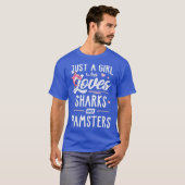 サメやハムスターを愛する女の子 Tシャツ (正面フル)