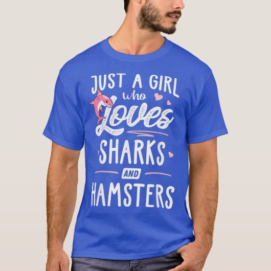 サメやハムスターを愛する女の子 Tシャツ (正面)
