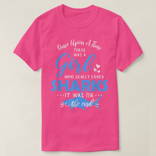 サメを愛する女の子サメのギフトサメ小説 Tシャツ (デザイン正面)