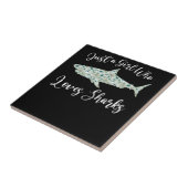 サメクジラ動物園のキーパー、女性が贈り物海 タイル (側面)