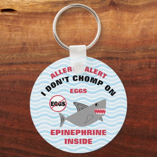 サメパーソナライズされた卵アレルギーのエピネフリン子供 キーホルダー (正面)