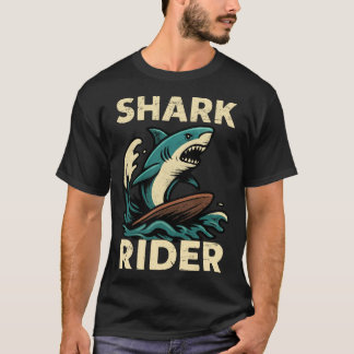 サメライダーサーフィンヴァイブ家族 Tシャツ