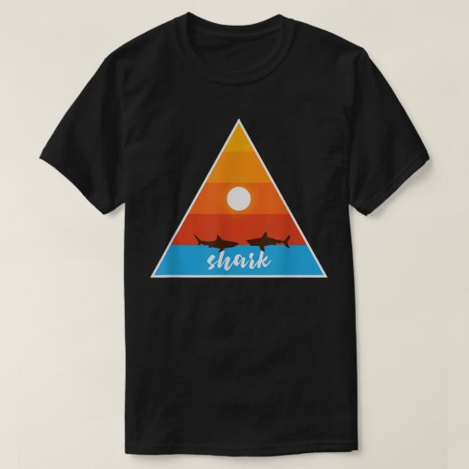 サメ動物三角形自然と太陽 Tシャツ (デザイン正面)