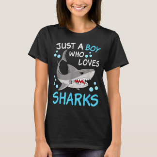 サメ好きな少年 楽しい海の動物 サメ Tシャツ