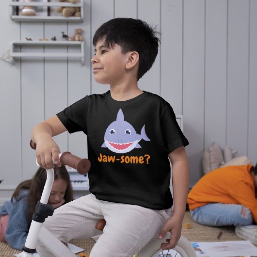 サメ好きの人々に贈る「あごなし」のサメ Tシャツ