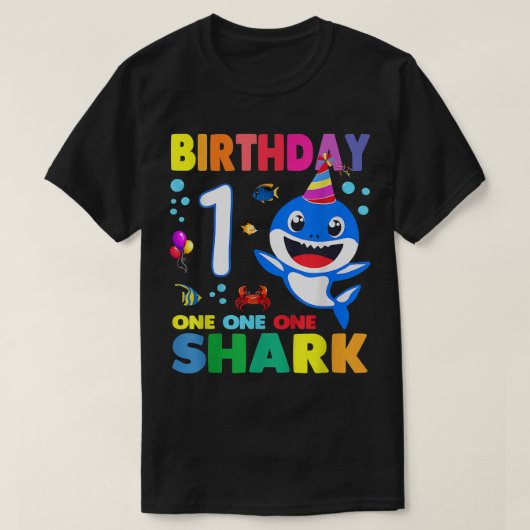 サメ誕生日1歳1歳の誕生日ボーイマチ Tシャツ (デザイン正面)