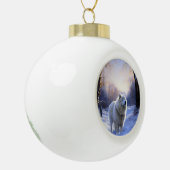 サモアイはそれを雪のクリスマスに任せた セラミックボールオーナメント (左)