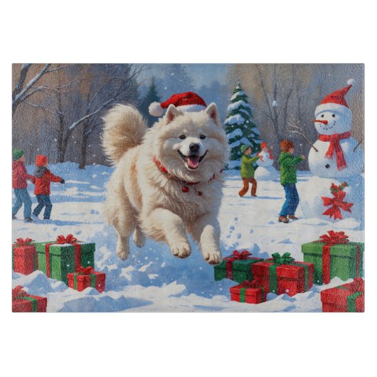 サモエドのクリスマス帽子姿の雪中疾走 カッティングボード (正面)