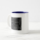 サラのコーヒー・マグの沈黙 ツートーンマグカップ (正面左)