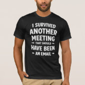 サラスティック メンズ コーポレート オフィスTシャツ - 生存者 Tシャツ (正面)