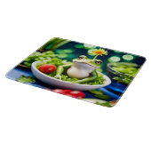 サラダに蛙が入っている カッティングボード (角)