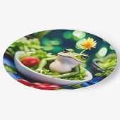 サラダに蛙が入っている ペーパープレート (アングル)