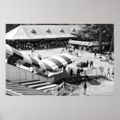 サラトガ赤と白レースで有名なアウニング ポスター (正面)