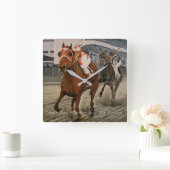 サラブレッド競走馬が勝利 スクエア壁時計 (ホーム)