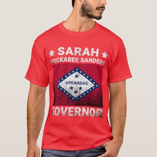サラー・ハカビー・サンダース アーカンソー州知事 フラグ Tシャツ (正面)