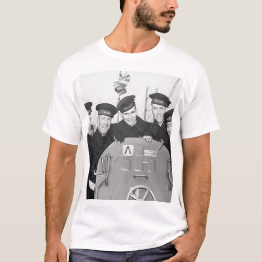 サリバンの5人の兄弟、すべてのof_Warイメージ Tシャツ (正面)