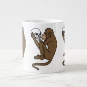 サルがスカルを持つ ジャンボコーヒーマグカップ (正面)