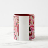 サルガザーのピンクのユリの水の色のアー絵画ト ツートーンマグカップ (中央)