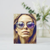 サンガクールラスに映る女性 ポストカード (スタンド正面)