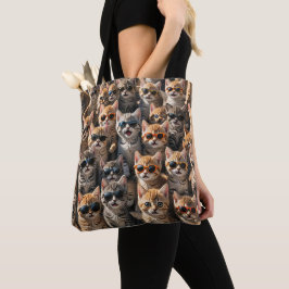 サンガクールラスをかぶった猫たち トートバッグ