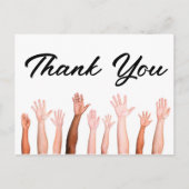 サンキューカードの多様な手のグループ ポストカード (正面)