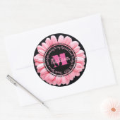 サンキューピンクガーベラ自分のメッセージを追加デイジー ラウンドシール (封筒)