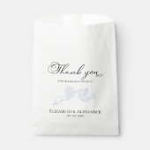 サンキュー結婚式の引き出物バッグ |ほこりっぽいブルーボウ フェイバーバッグ (正面)