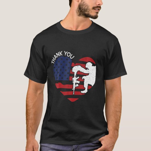 サンキュー退役軍人デイアメリカ国旗ハートメンズウォム Tシャツ (正面)
