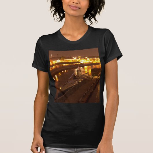 サンクトペテルブルクの潜水艦 Tシャツ (正面)