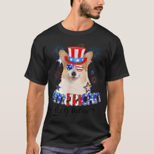 サングラおもしろいスをかけたコルギが7月4日、米国国旗を掲げる Tシャツ
