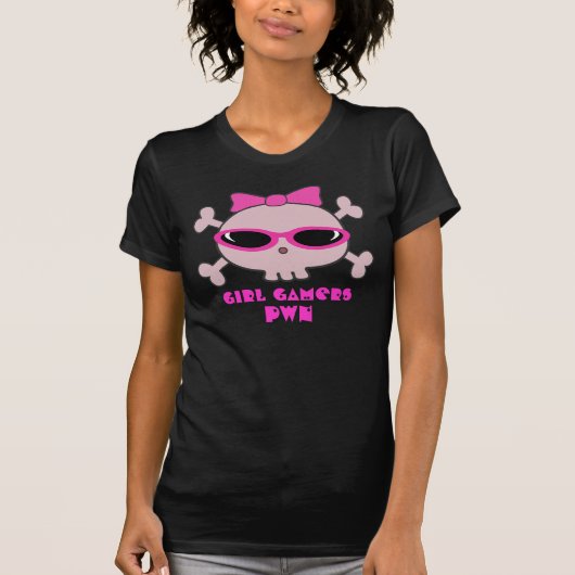 サングラスが付いている女の子のゲーマーのpwnのスカル tシャツ (正面)