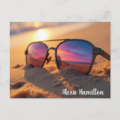 サングラスで海の夕焼けの反射 ポストカード (正面)
