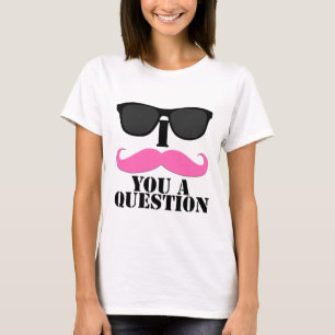 サングラスとのI mustache you a questionのピンク Tシャツ